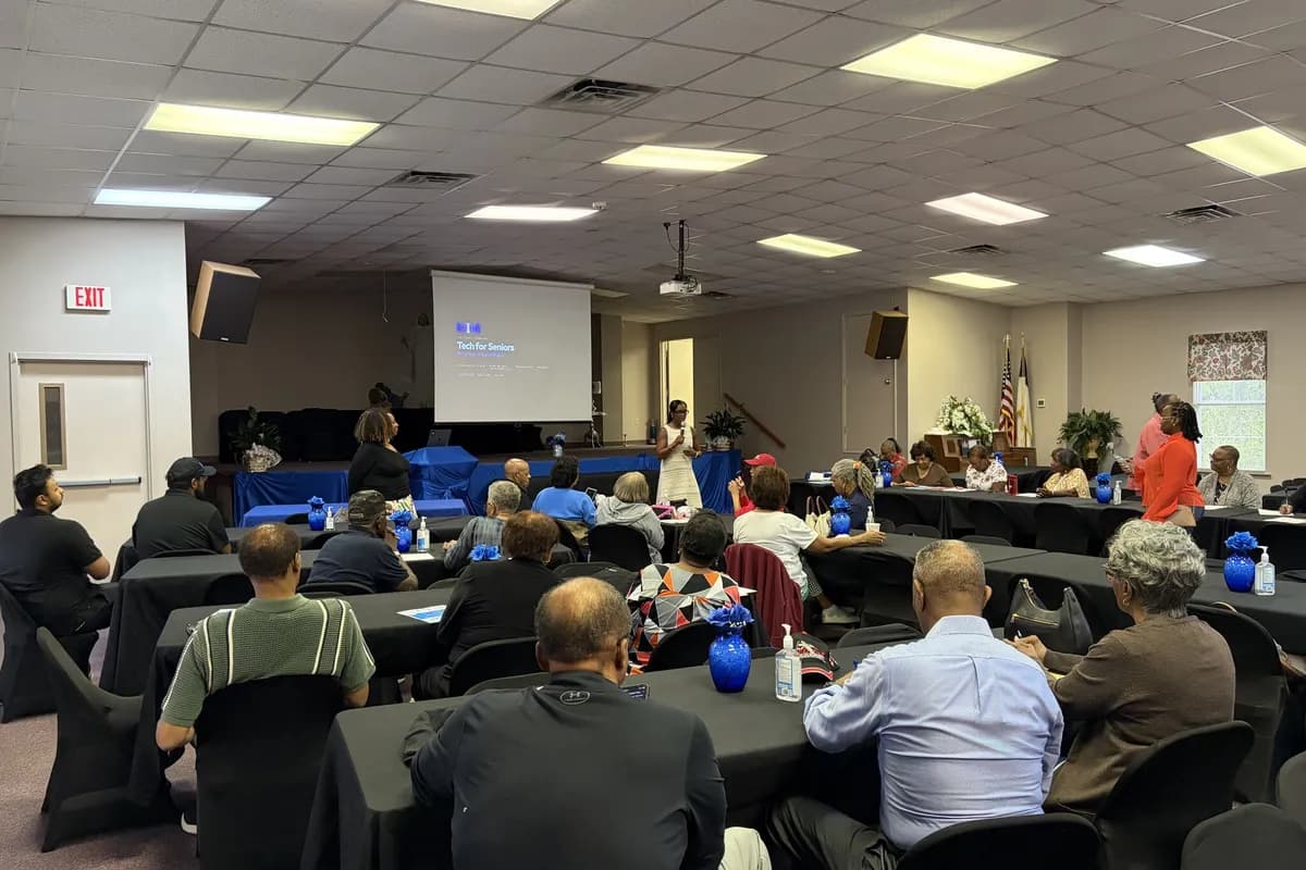 Teaching Seniors to Use ChatGPT on a Phone: What Worked in Montgomery